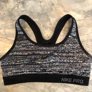 nike pro sports bra